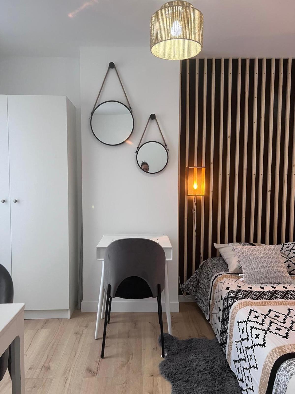 Appartamento Studio A Deux Pas De Paris Levallois-Perret Esterno foto